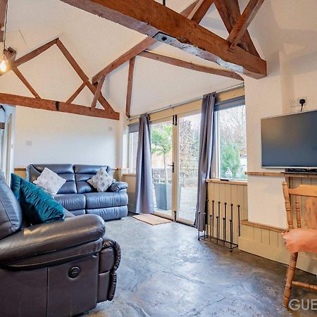 Host & Stay - Snodsbury Barn Upton Snodsbury Kültér fotó